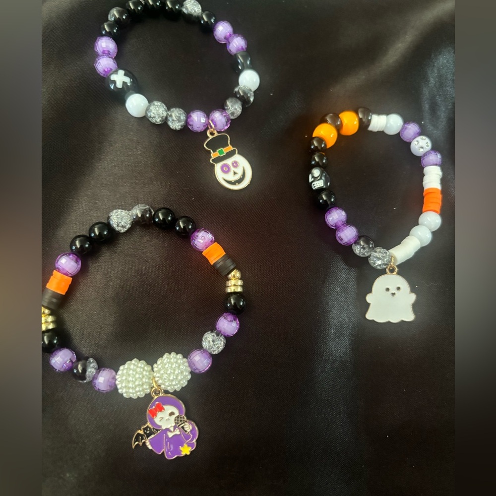 Halloween Bracelets ! The 💀 one! Just one!